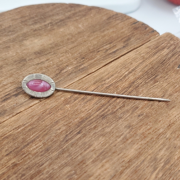 Elegant Silver and Pink Women's Pin B441 - Picture 1 of 2